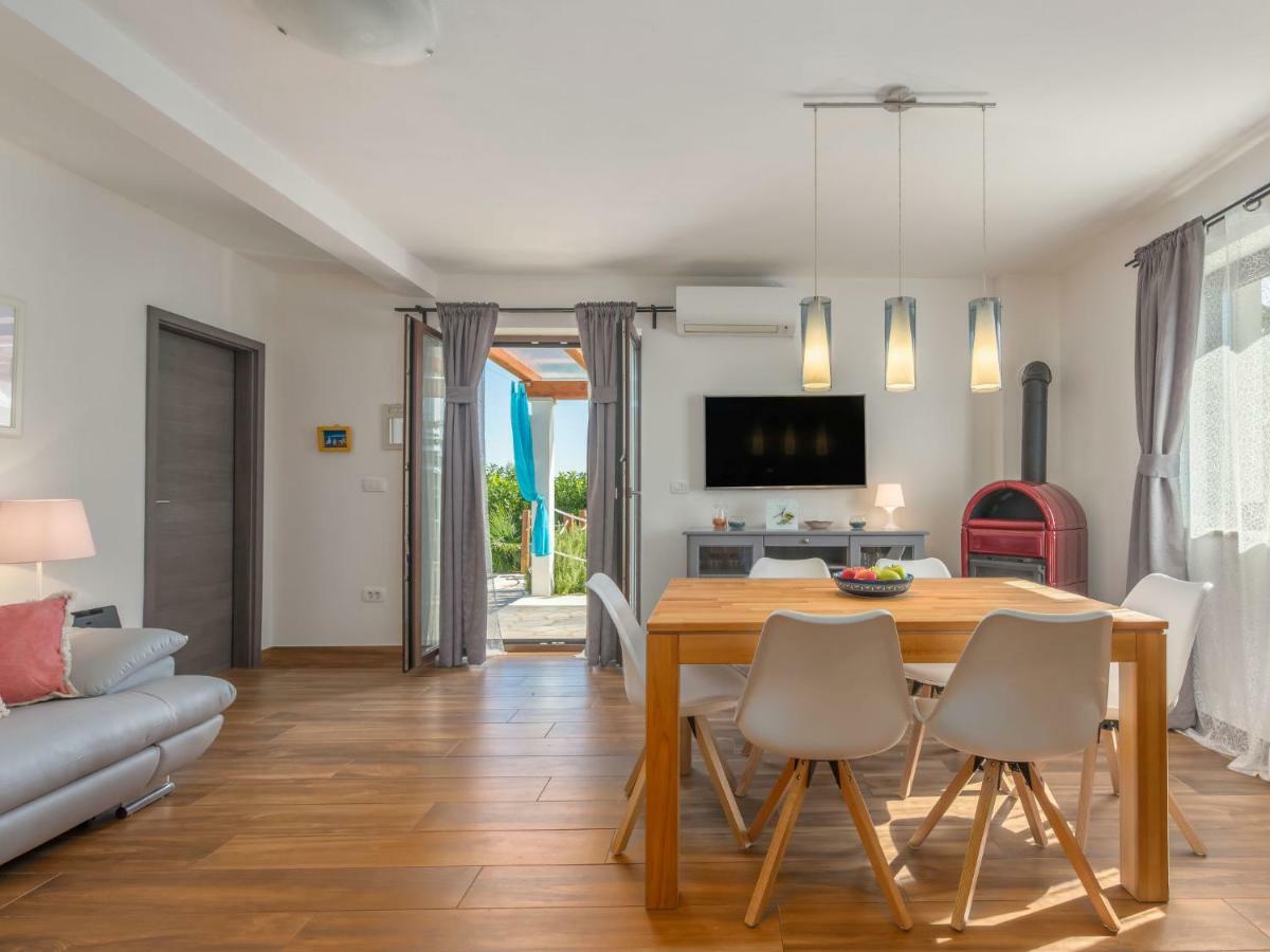 Holiday Home Villa Joy By Interhome Novigrad Istria エクステリア 写真