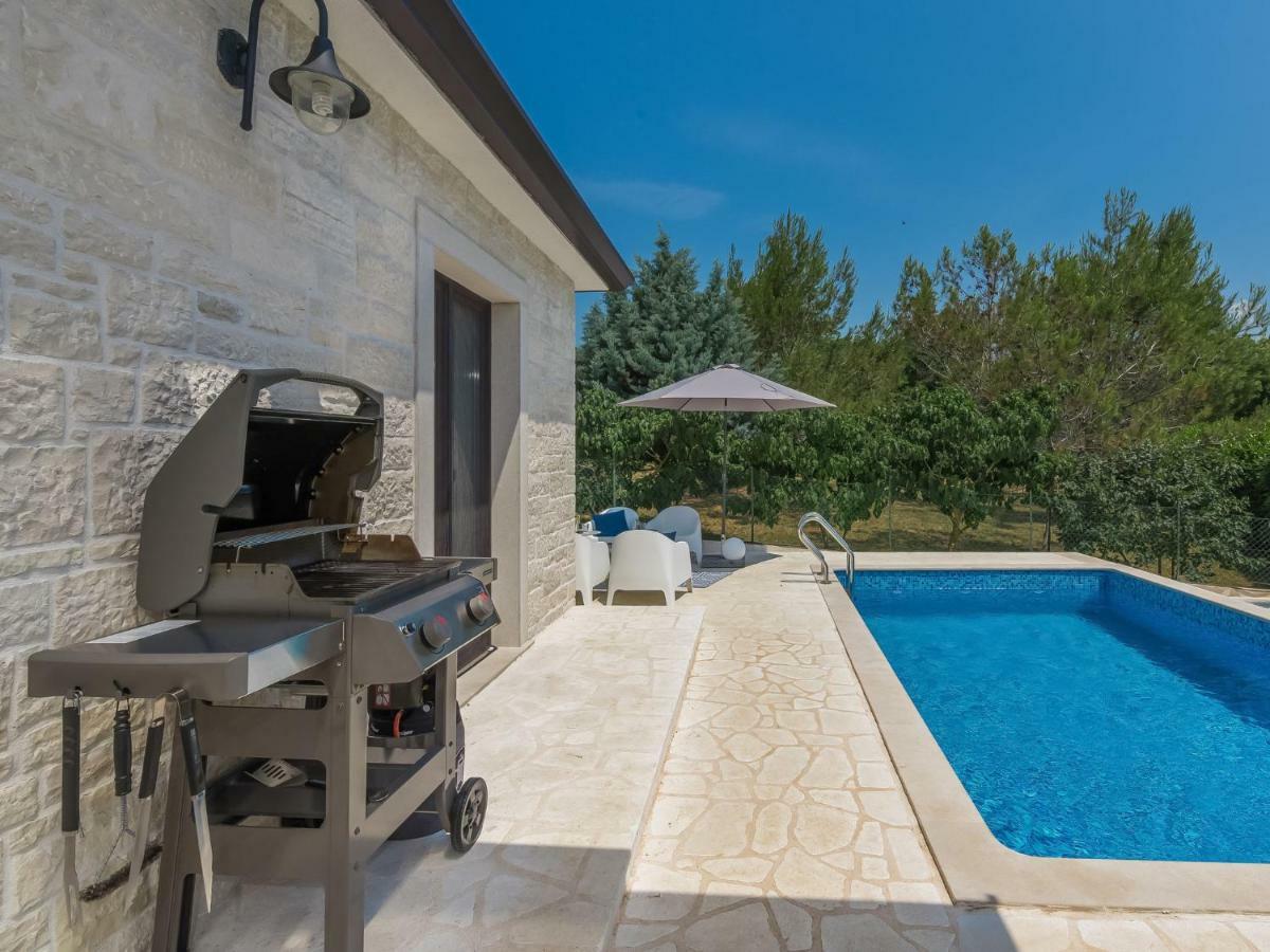 Holiday Home Villa Joy By Interhome Novigrad Istria エクステリア 写真