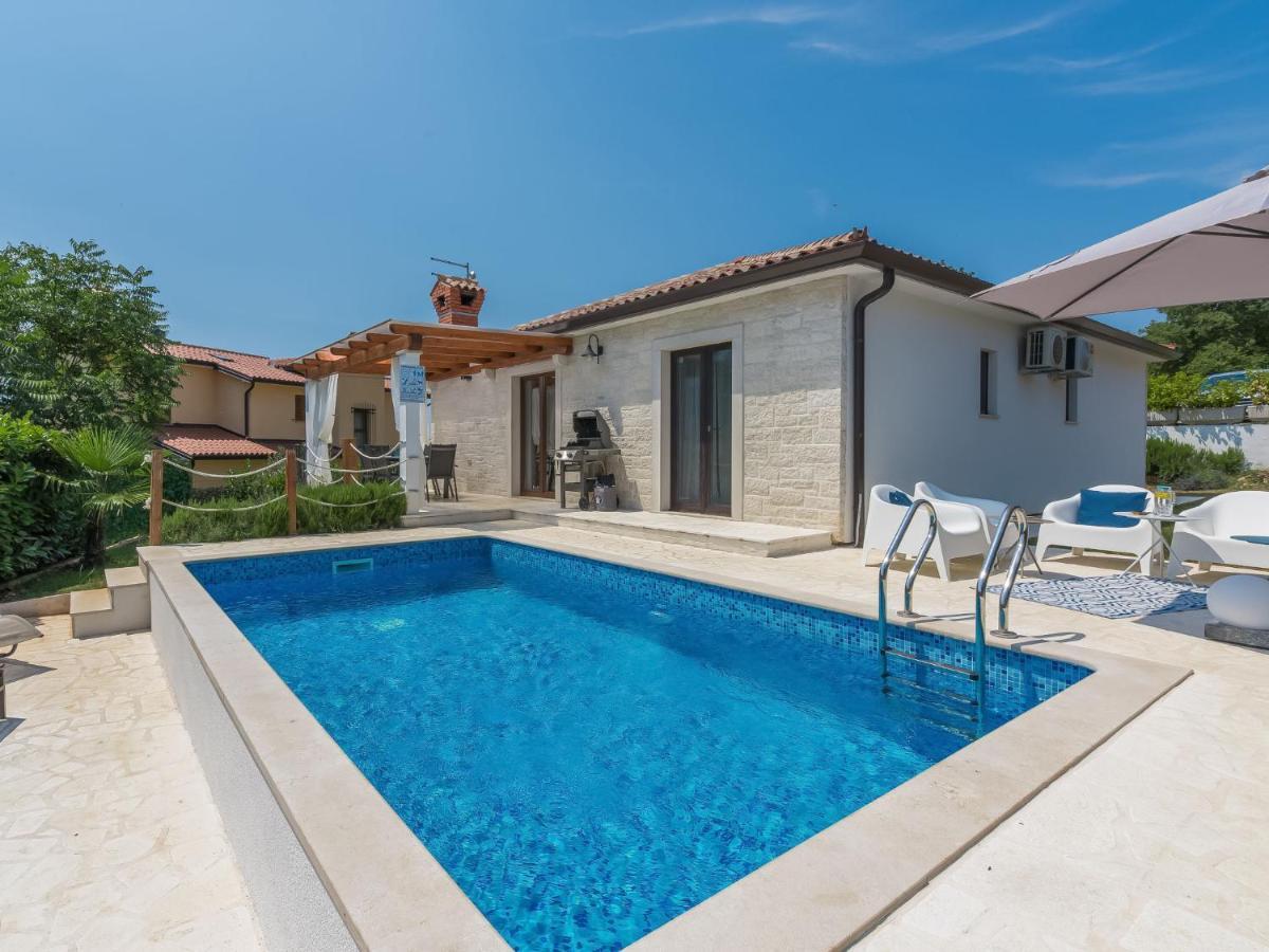 Holiday Home Villa Joy By Interhome Novigrad Istria エクステリア 写真