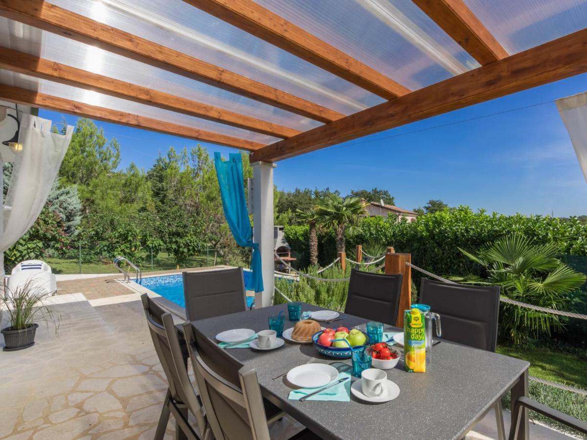 Holiday Home Villa Joy By Interhome Novigrad Istria エクステリア 写真