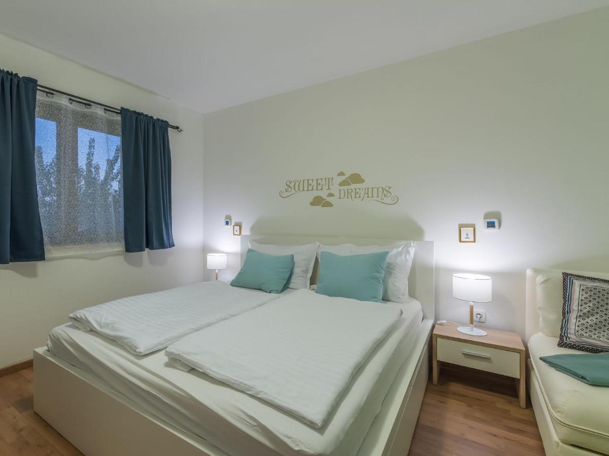 Holiday Home Villa Joy By Interhome Novigrad Istria エクステリア 写真