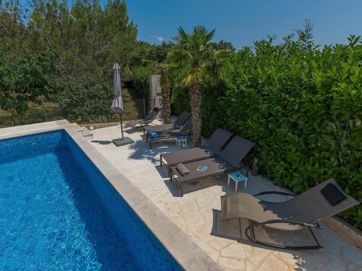 Holiday Home Villa Joy By Interhome Novigrad Istria エクステリア 写真