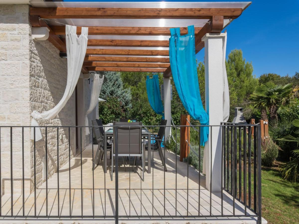 Holiday Home Villa Joy By Interhome Novigrad Istria エクステリア 写真